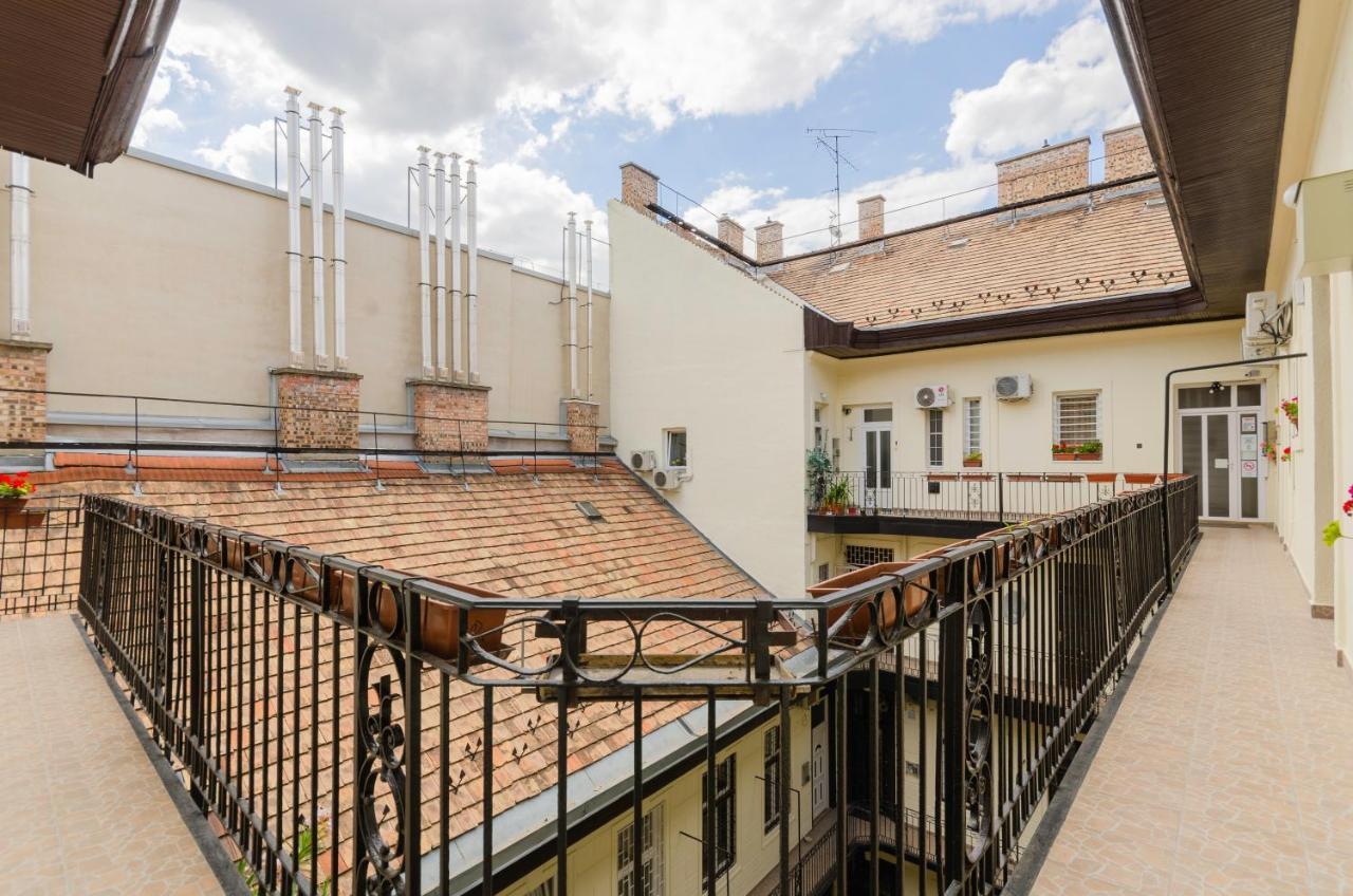 Eitans Guesthouse Budapest Exterior photo